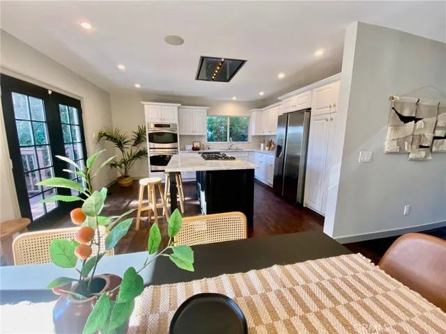 5166 High Crest Avenue, Los Angeles, California 90041