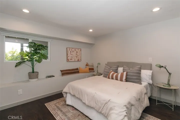 5166 High Crest Avenue, Los Angeles, California 90041
