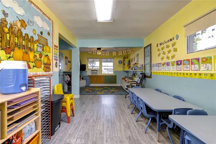 2400 Nelson Avenue, Redondo Beach, California 90278