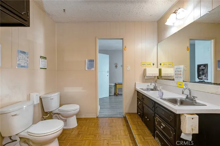 2400 Nelson Avenue, Redondo Beach, California 90278