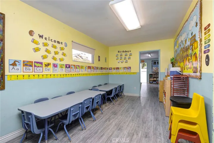 2400 Nelson Avenue, Redondo Beach, California 90278