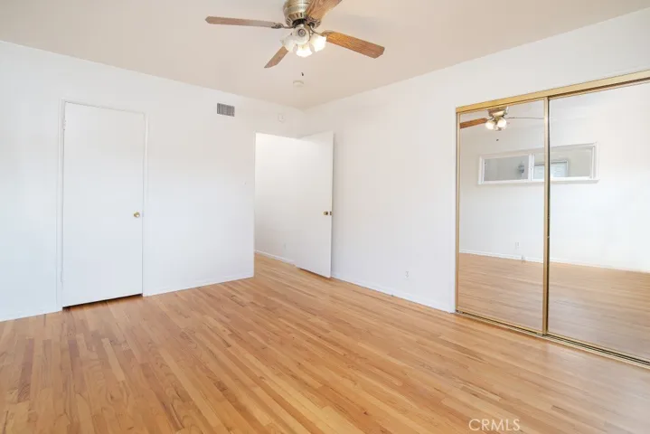 20330 Londelius Street, Winnetka, California 91306