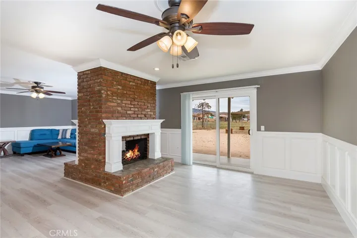 40311 17th Street W, Palmdale, California 93551