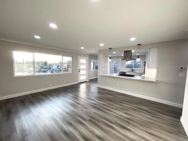 527 Mynah Place, Vista, California 92083