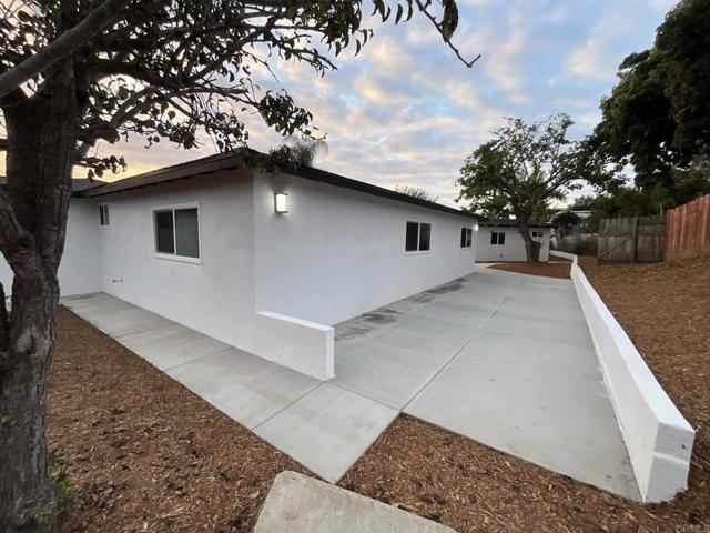 527 Mynah Place, Vista, California 92083