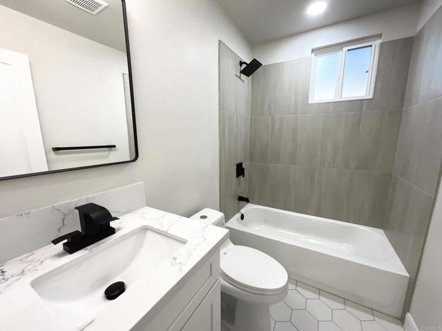 527 Mynah Place, Vista, California 92083