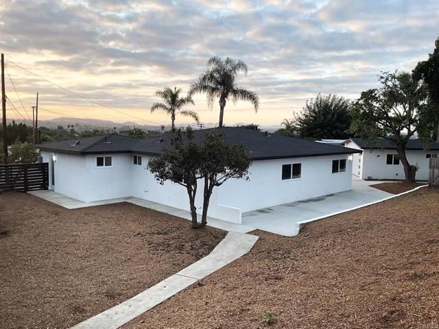 527 Mynah Place, Vista, California 92083