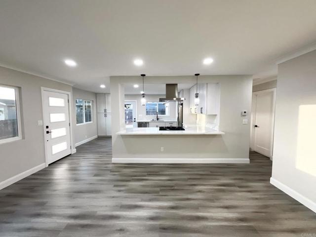 527 Mynah Place, Vista, California 92083