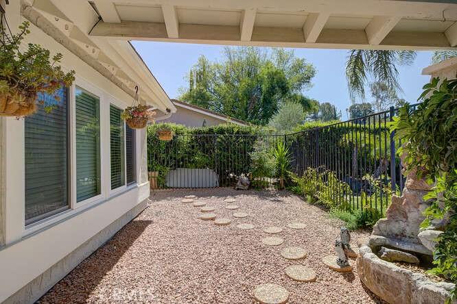 5908 Carell Avenue, Agoura Hills, California 91301