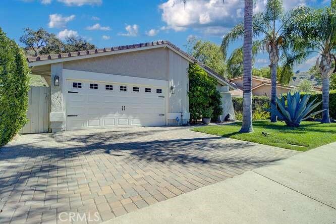 5908 Carell Avenue, Agoura Hills, California 91301