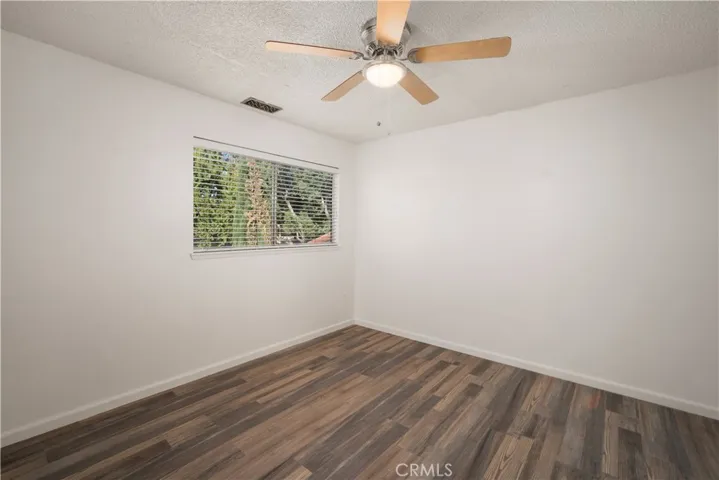 6700 Nottingham Lane, Bakersfield, California 93309