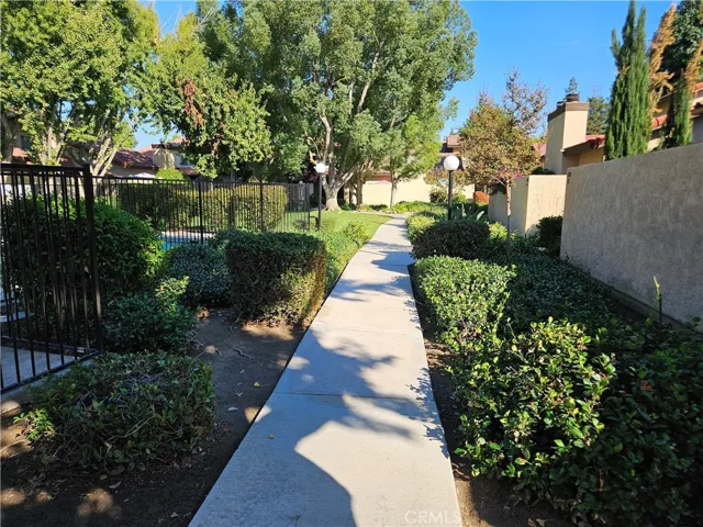 6700 Nottingham Lane, Bakersfield, California 93309