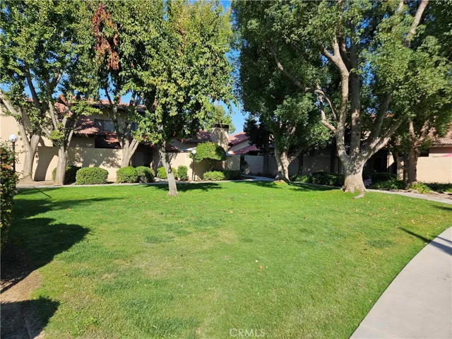 6700 Nottingham Lane, Bakersfield, California 93309