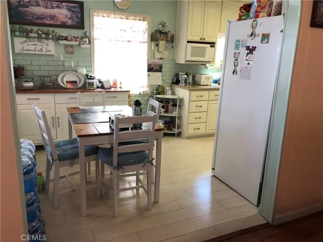 883 W Crestwood Avenue, San Pedro, California 90731
