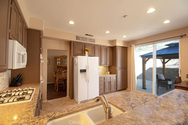 15360 Rochelle Street, Fontana, California 92336