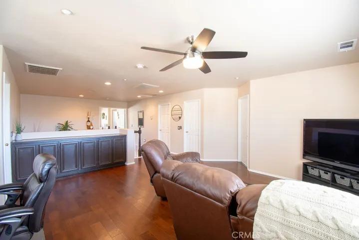 15360 Rochelle Street, Fontana, California 92336
