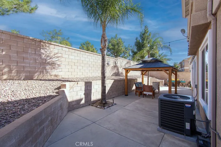 15360 Rochelle Street, Fontana, California 92336