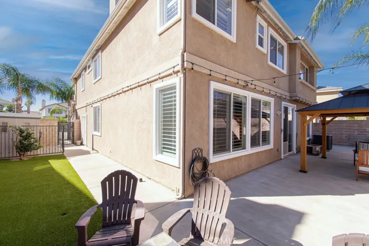 15360 Rochelle Street, Fontana, California 92336