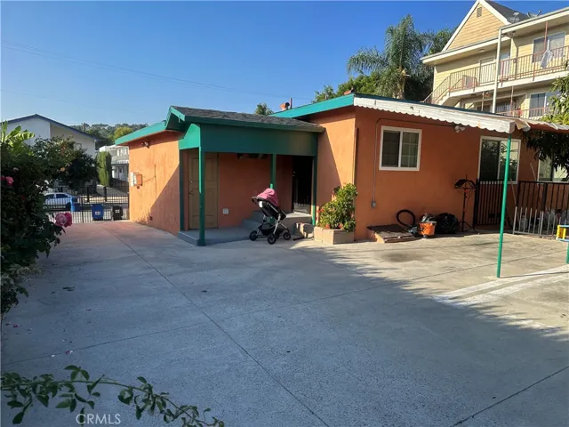 Backside of Unit 1