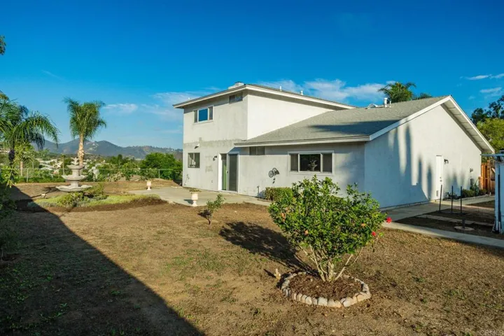 2005 Fantero Avenue, Escondido, California 92029