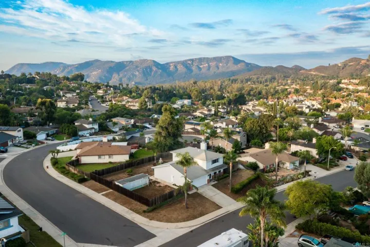 2005 Fantero Avenue, Escondido, California 92029