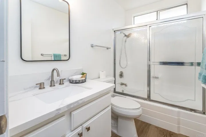 2005 Fantero Avenue, Escondido, California 92029