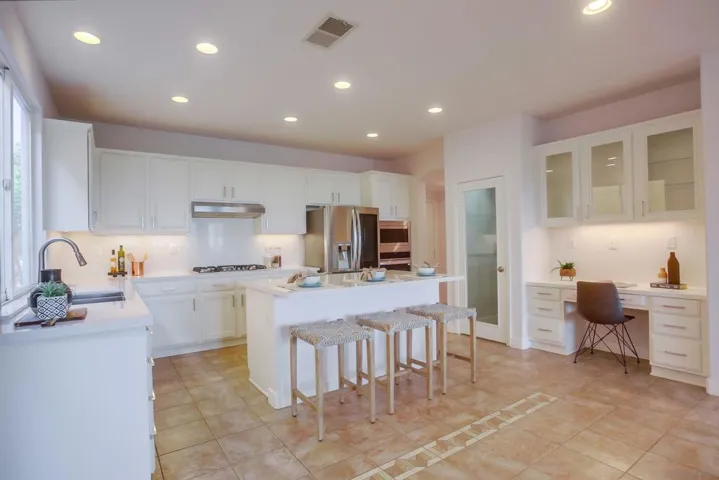 3817 Shale Ct., Carlsbad, California 92010
