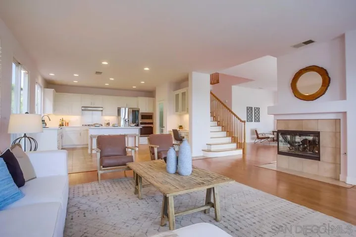 3817 Shale Ct., Carlsbad, California 92010