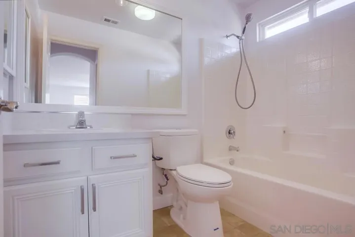 3817 Shale Ct., Carlsbad, California 92010