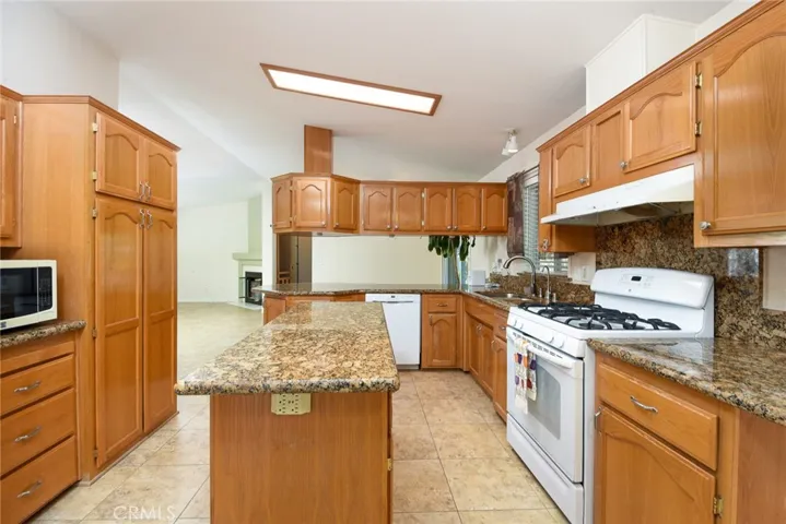951 S Lincoln Avenue, El Cajon, California 92020