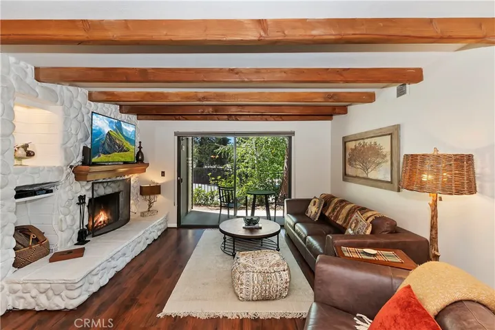101 Village Bay Unit 1, Lake Arrowhead, California 92352