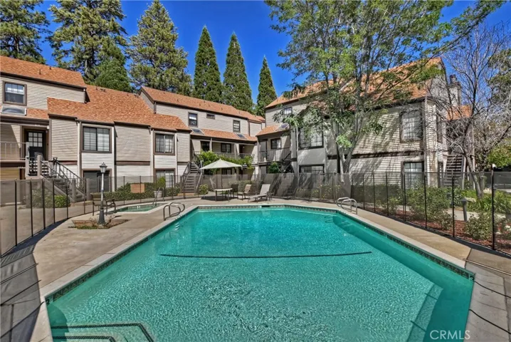 101 Village Bay Unit 1, Lake Arrowhead, California 92352