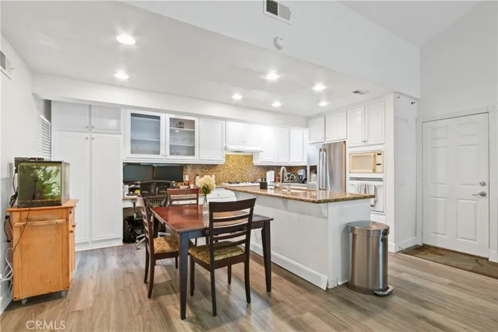 25948 Robin Circle Unit 20, Mission Viejo, California 92691
