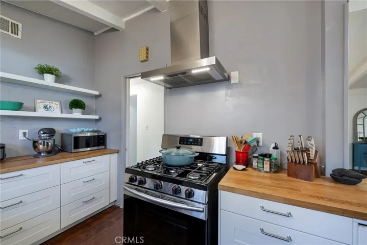 1701 W Oak Avenue, Fullerton, California 92833