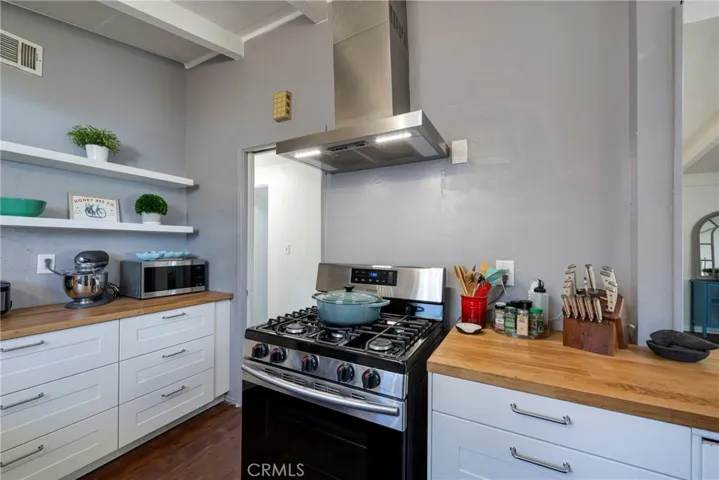 1701 W Oak Avenue, Fullerton, California 92833