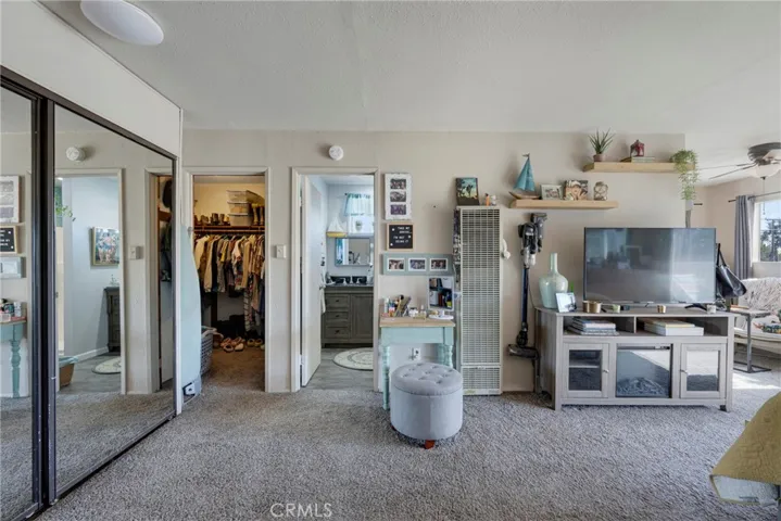 upstairs master bedroom, or ?