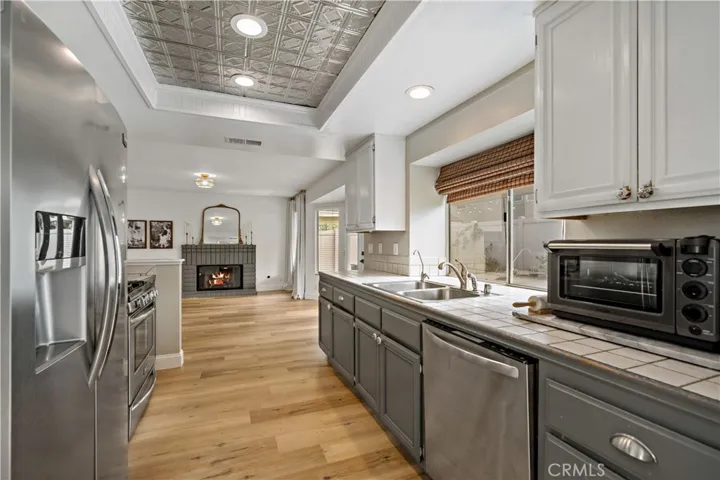 30539 Meadow Run Place, Menifee, California 92584