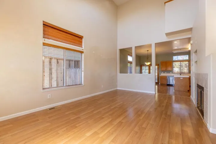32 Firethorne Way, Watsonville, California 95076