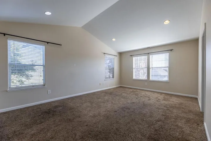 32 Firethorne Way, Watsonville, California 95076