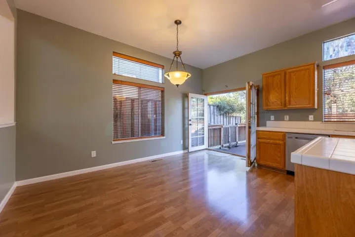 32 Firethorne Way, Watsonville, California 95076
