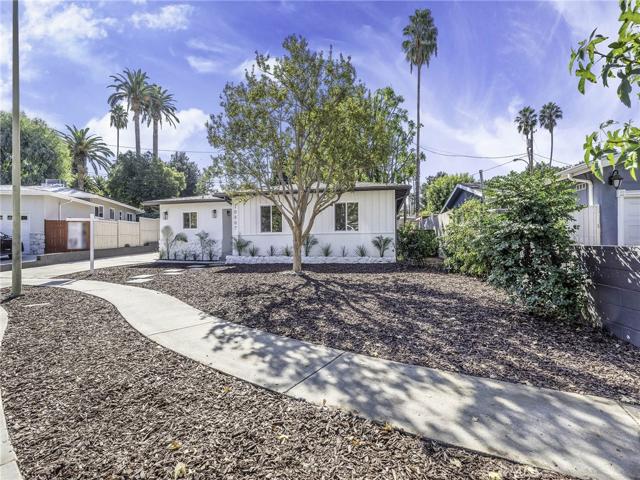 10807 Wescott Avenue, Sunland, California 91040