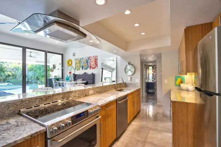 21-Kitchen