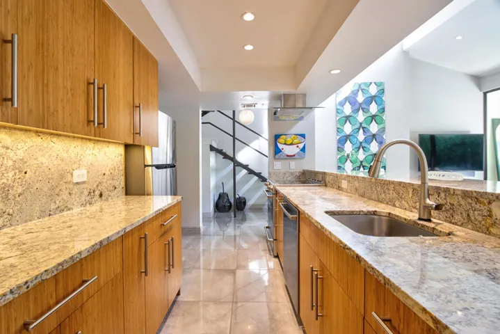 20-Kitchen