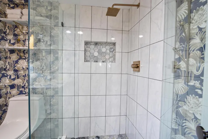 26-Bathroom
