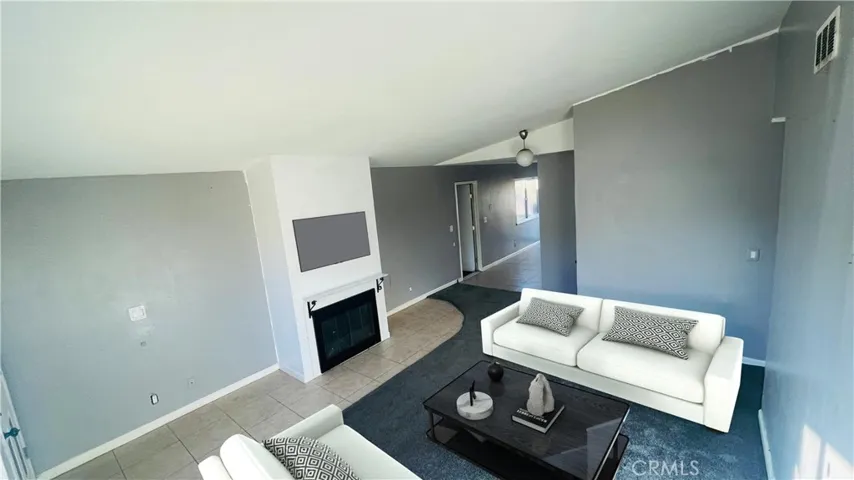 Living Room / Kitchen