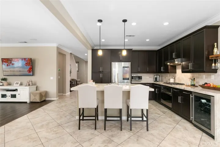 7194 Tiburon Drive, Eastvale, California 92880