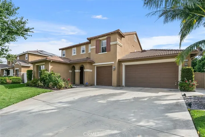 7194 Tiburon Drive, Eastvale, California 92880