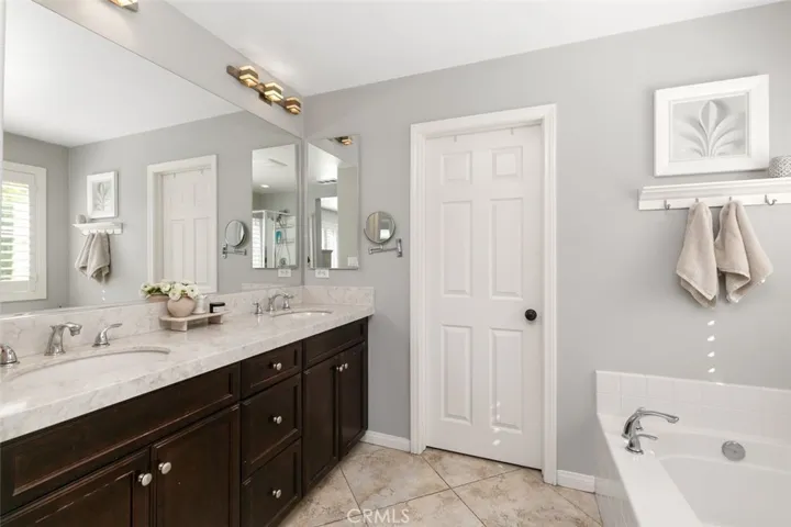 7194 Tiburon Drive, Eastvale, California 92880