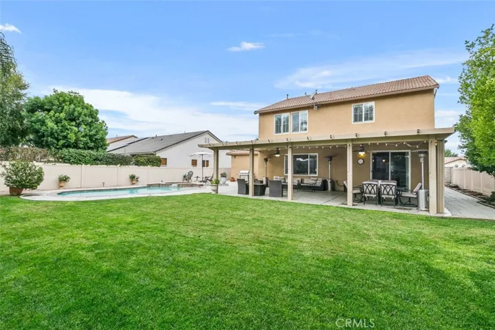 7194 Tiburon Drive, Eastvale, California 92880
