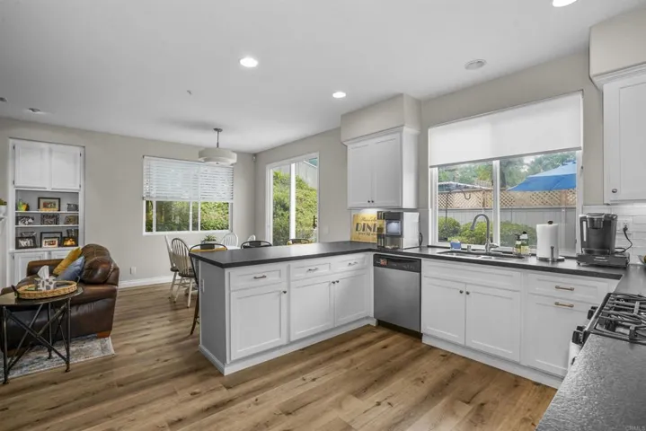 891 Via Allegra, Vista, California 92081